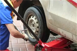 金顶街附近拖车24小时服务热线电话