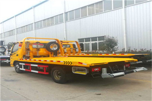 金顶街附近拖车救援搭电