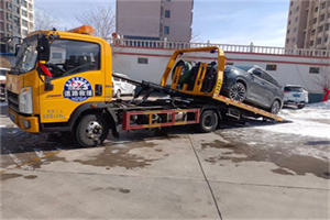 金顶街救援拖车费用怎么算